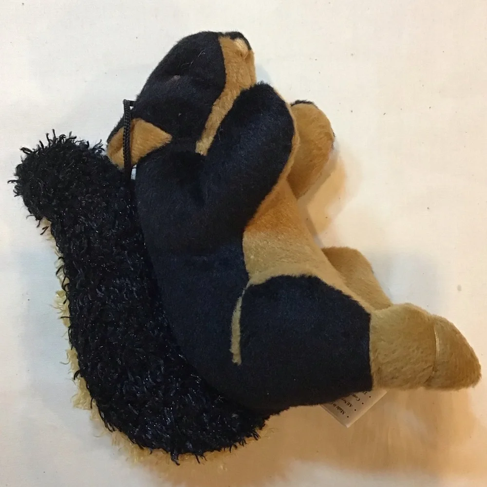 Squeaker Pet Toys, Plush Giraffe and Squirrel